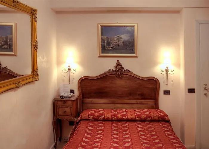 Caravaggio Otel 3*