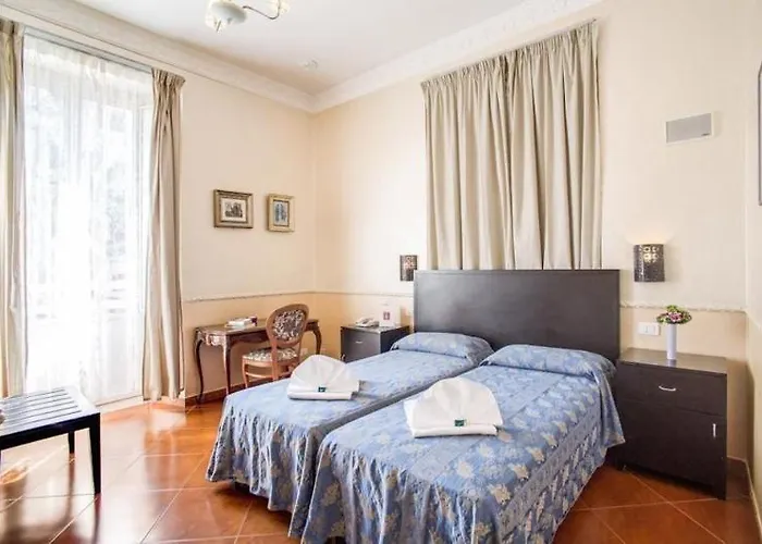 Caravaggio Otel 3*
